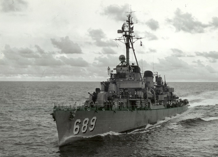 USS_Wadleigh__DD689_