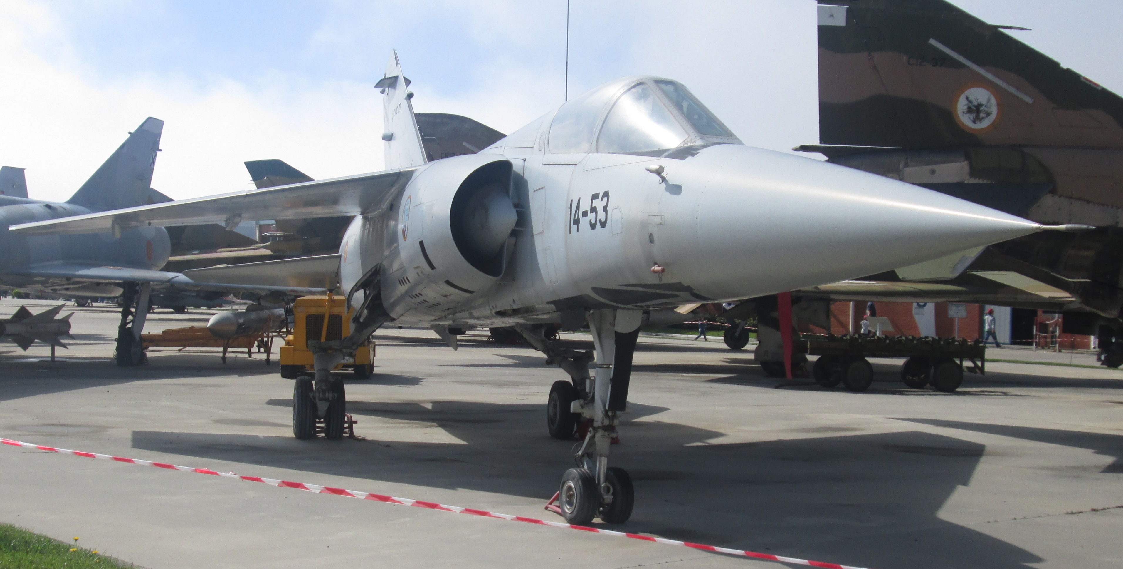 28. Caza Mirage (Francia, Guerra Fría).