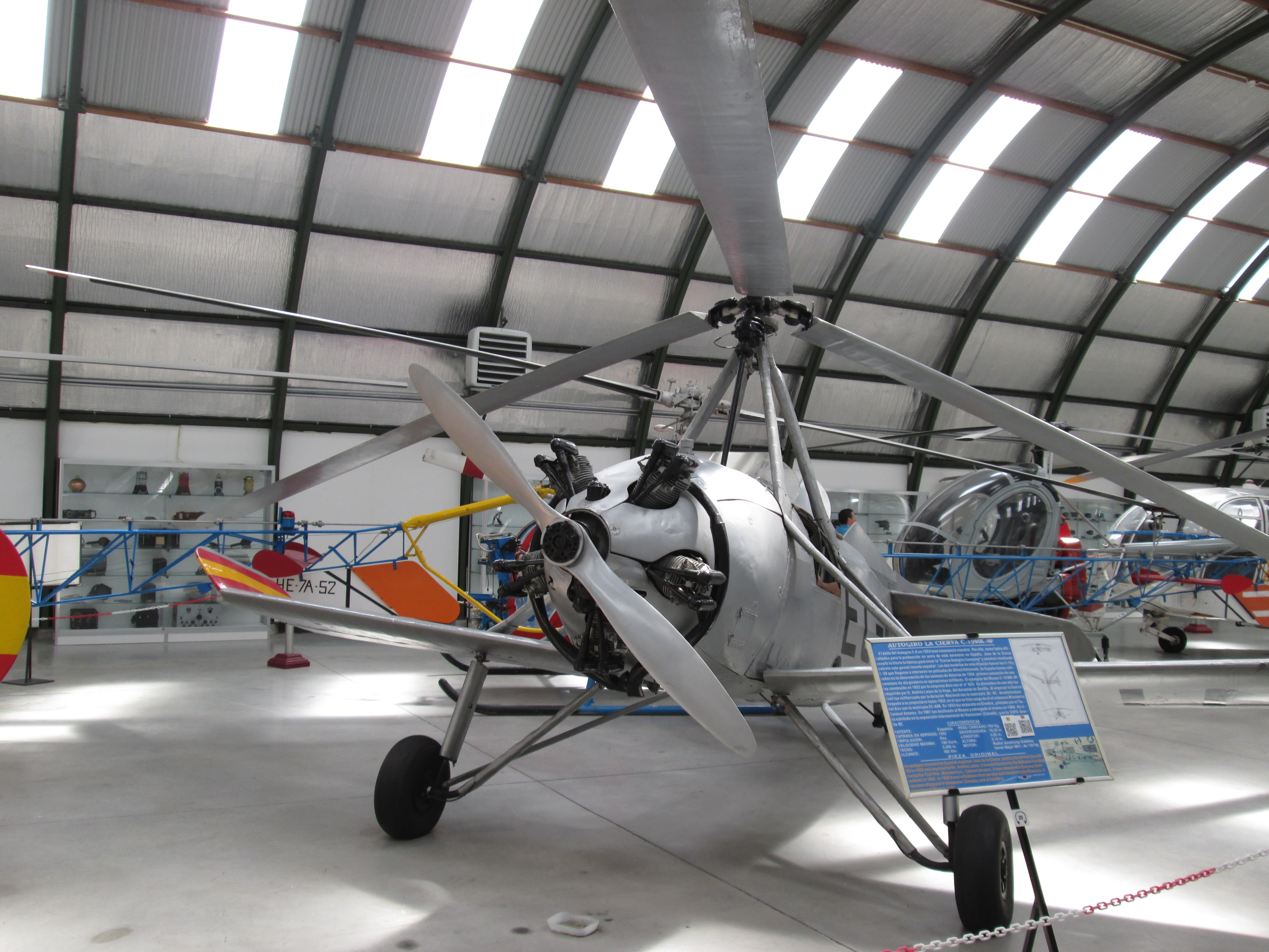 32. Original autogiro C-19 original de Juan de la Cierva.