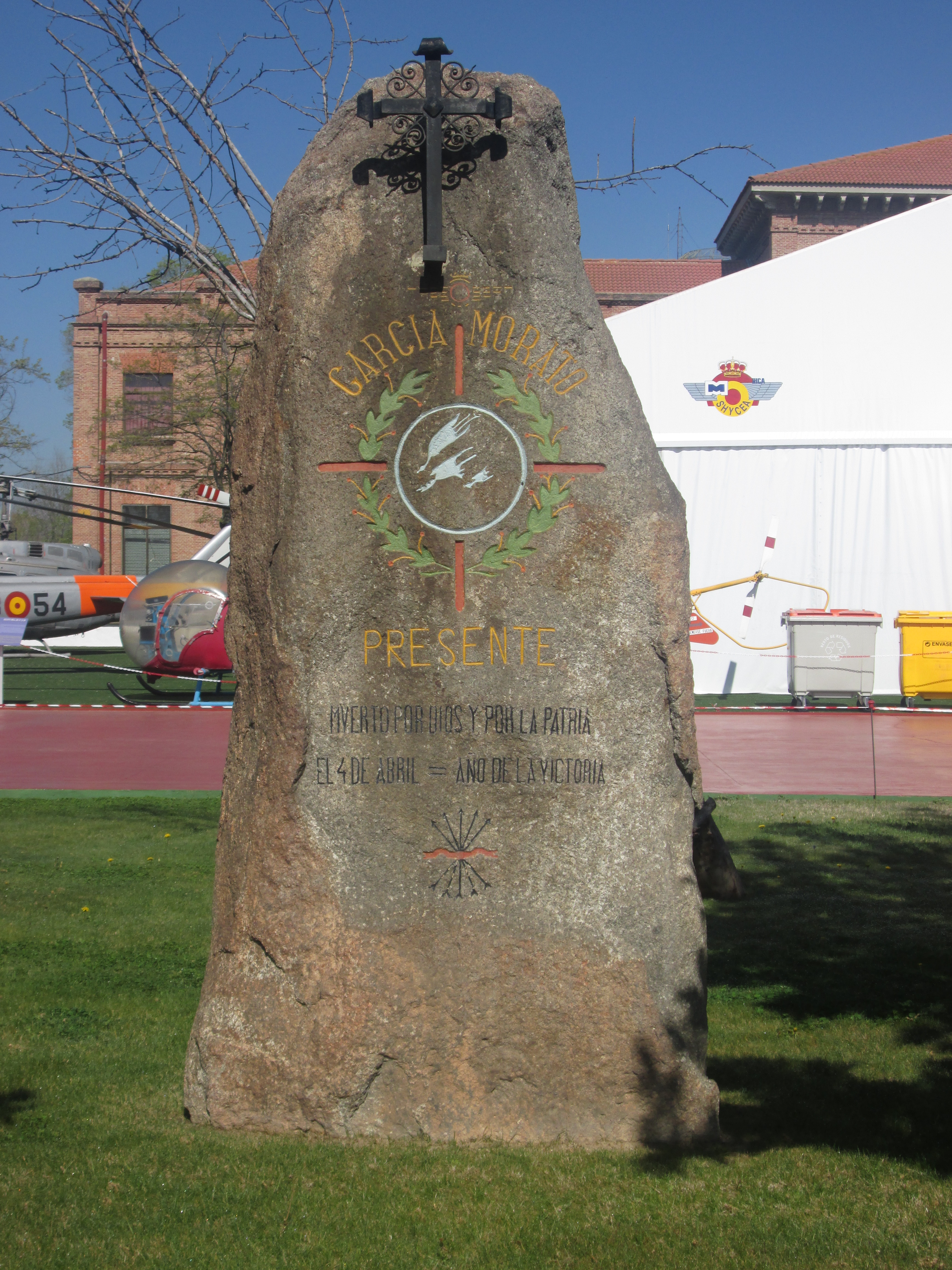36. Monumento a Joaquía García-Morato, as del Bando Nacional con más de 40 derribos en su haber.