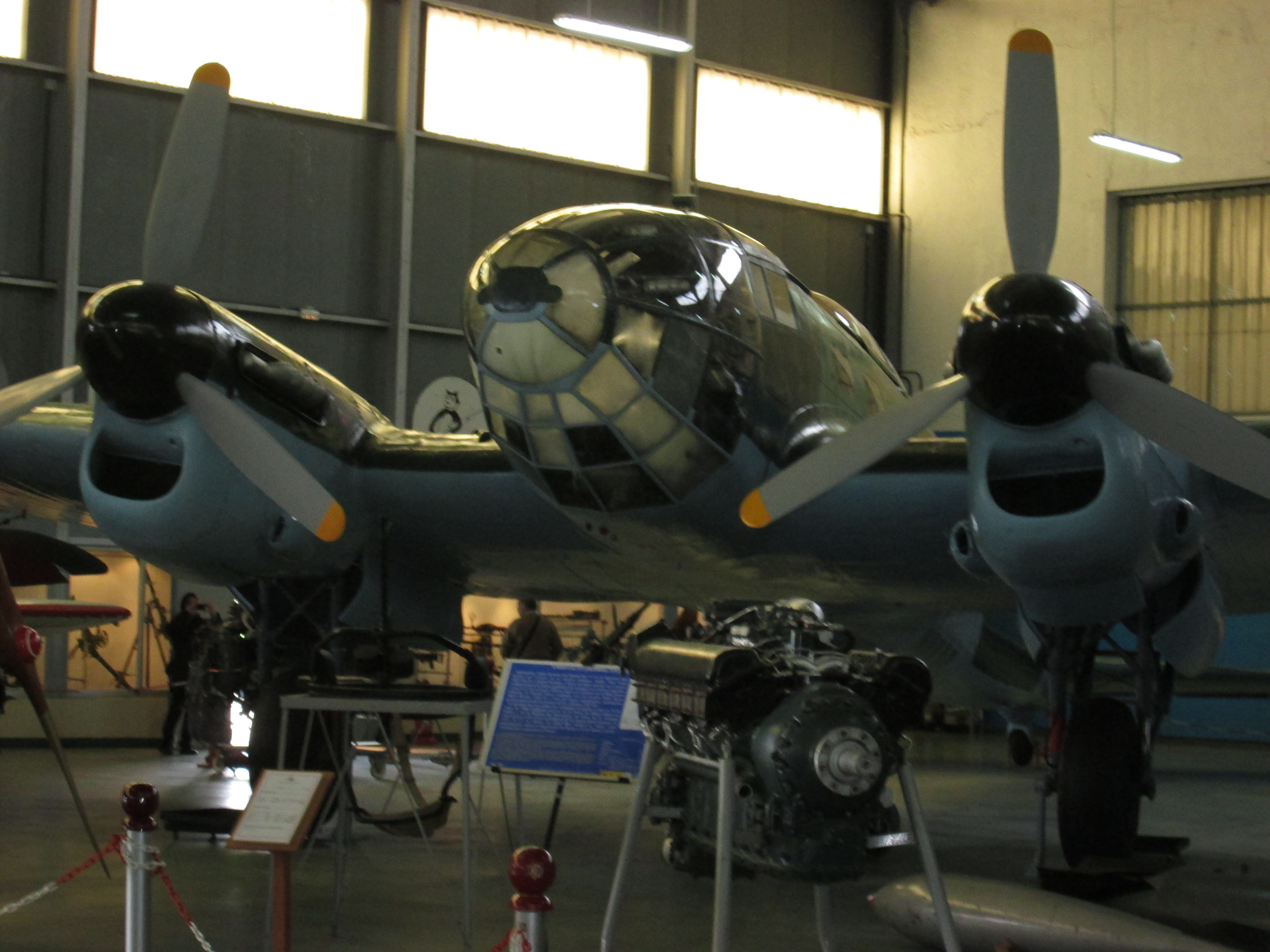 4. Bombardero alemán Heinkel He 111 (España Nacional, Guerra Civil Española).
