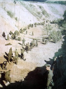 Prisioneros judíos en los trabajos del Barranco de Babi Yar.